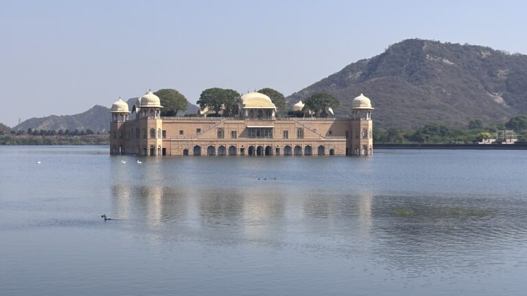 24.05.2025 / Indien – Bilder einer Reise von Delhi über Agra, Pushkar, Jaipur u. a. nach Jodhpur